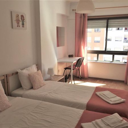 Apartamento Familiar Lisboa Taguspark São Marcos Exteriör bild